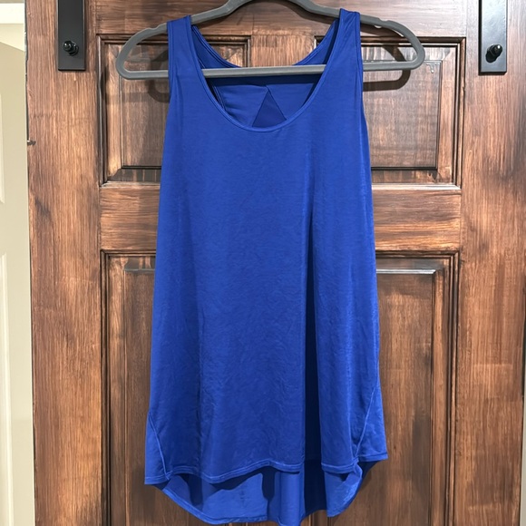 Lululemon Essential Tank - Picture 1 of 4